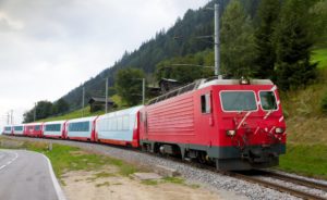 Alleen noodzakelijke reizen? Zwitserse toeristentreinen gaan weer rijden