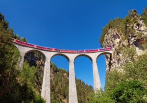 Van Berlijn tot Graubünden: Lastminute treinreizen tijdens de herfstvakantie