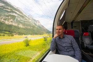 Denkend aan Zwitserland of liever Reizend naar Zwitserland?