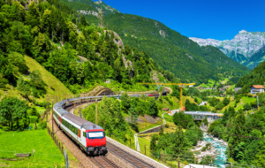 Herstel langste treintunnel (Gotthard-basistunnel) gaat maanden duren